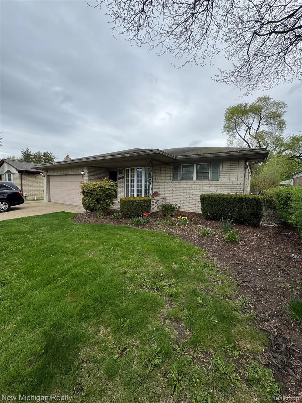 31090 Mc Namee Fraser City, MI 48026