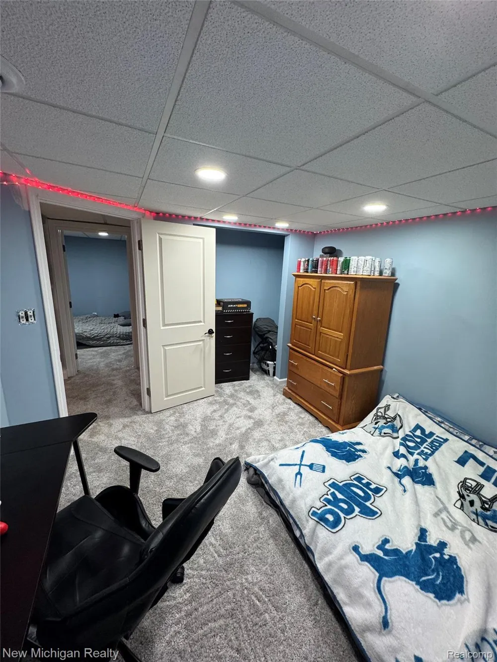 31090 Mc Namee Fraser City, MI 48026