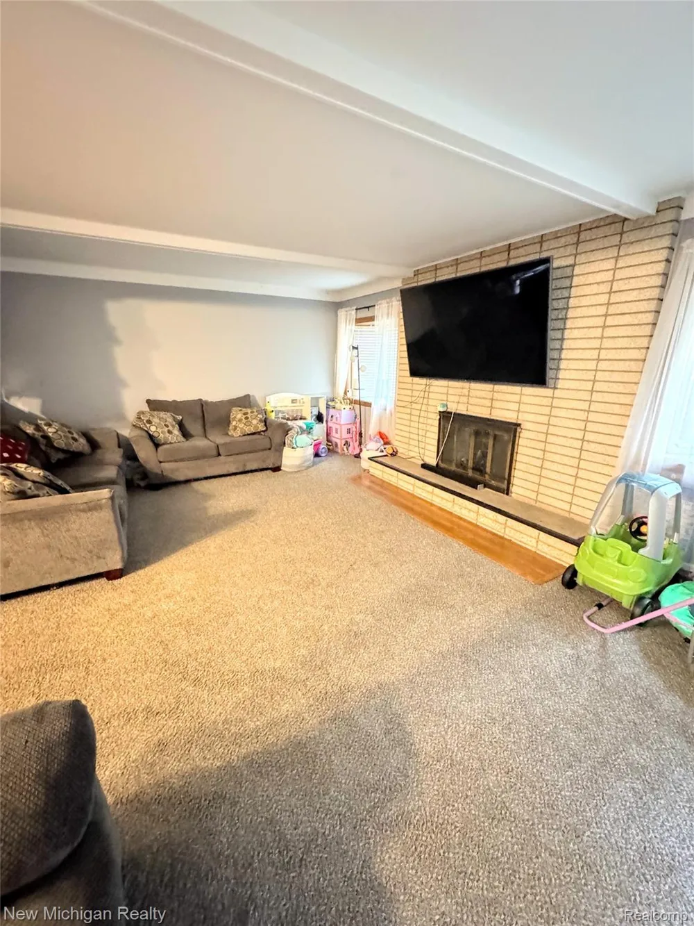 31090 Mc Namee Fraser City, MI 48026