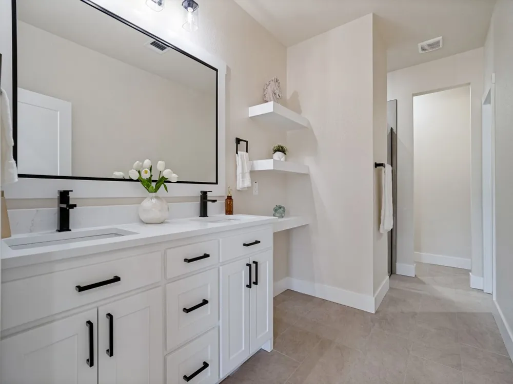 1001 Agua Escondida Court Springtown, TX 76082
