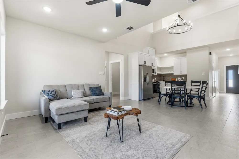 1001 Agua Escondida Court Springtown, TX 76082