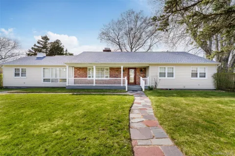 4 Hampton Harbor Lane