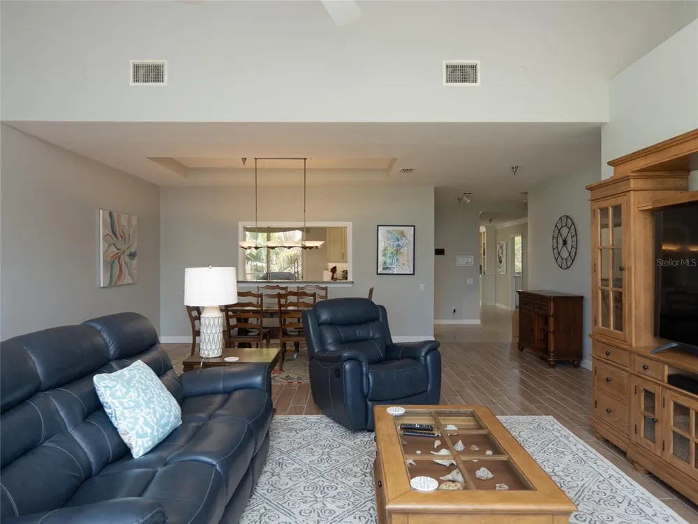 2013 HARBOUR LINKS DRIVE #2013 Longboat Key, FL 34228