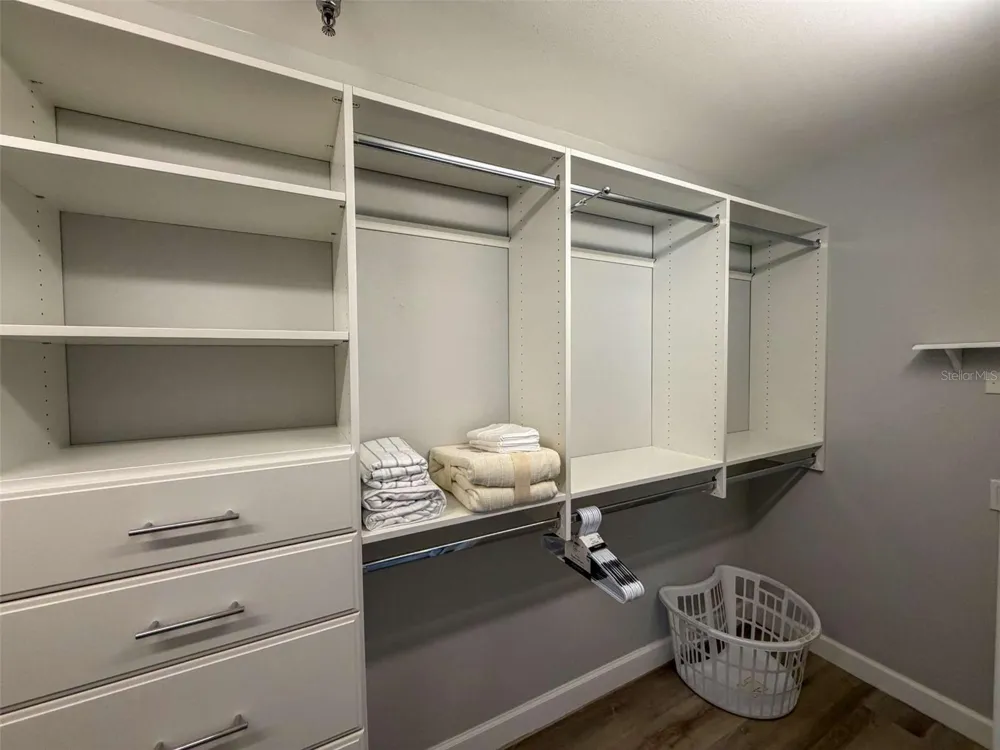 2013 HARBOUR LINKS DRIVE #2013 Longboat Key, FL 34228