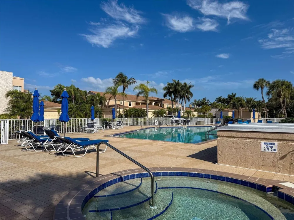 2013 HARBOUR LINKS DRIVE #2013 Longboat Key, FL 34228