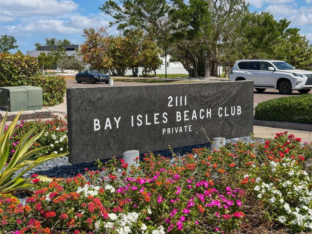 2013 HARBOUR LINKS DRIVE #2013 Longboat Key, FL 34228