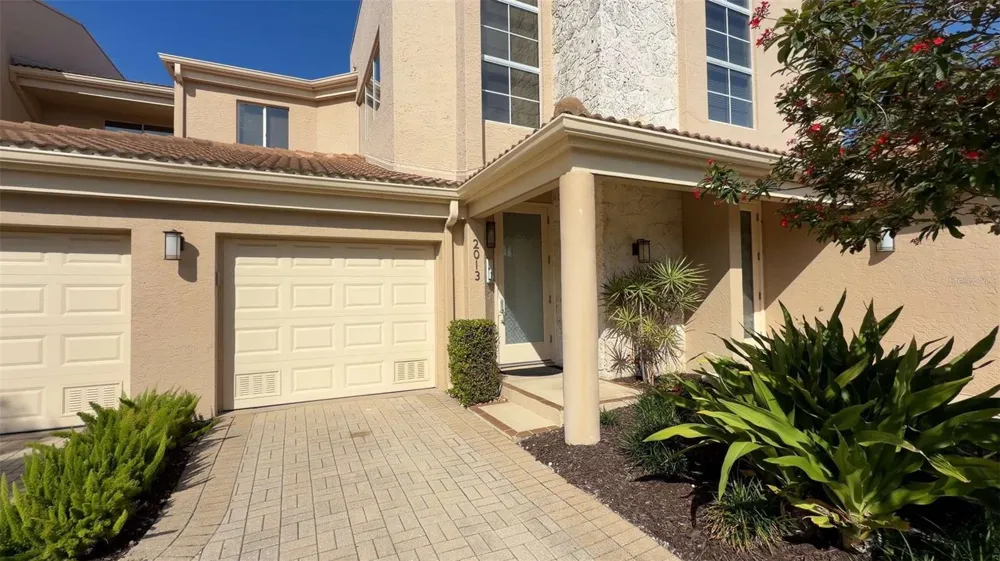 2013 HARBOUR LINKS DRIVE #2013 Longboat Key, FL 34228