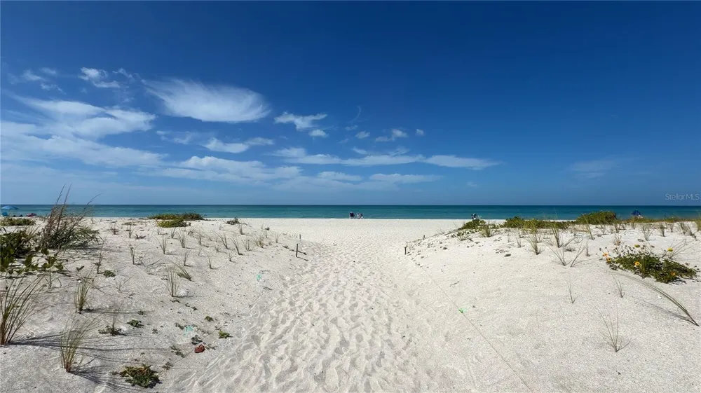 2013 HARBOUR LINKS DRIVE #2013 Longboat Key, FL 34228