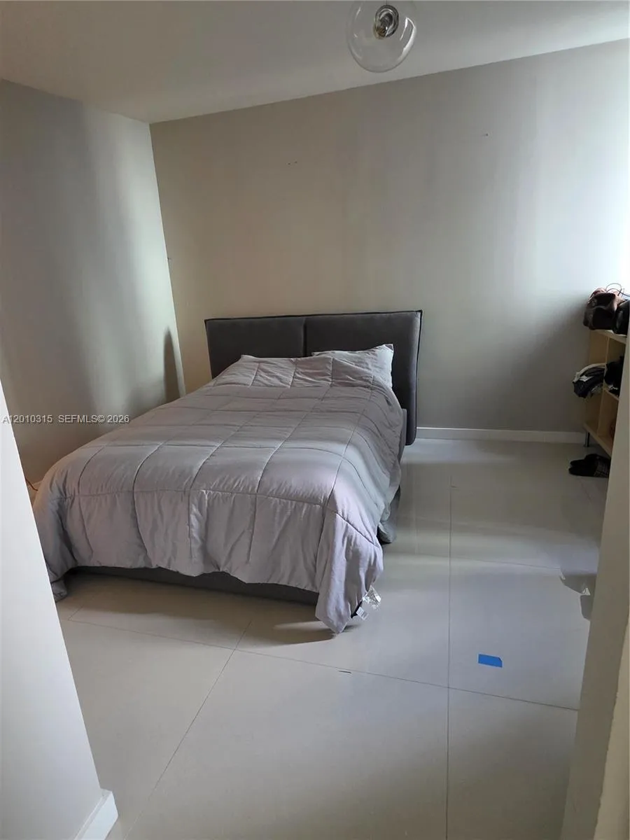 488 NE 18th St #301 Miami, FL 33132
