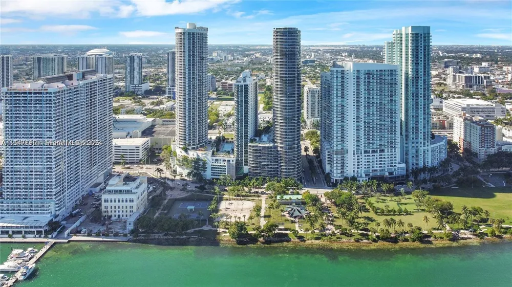 488 NE 18th St #301 Miami, FL 33132
