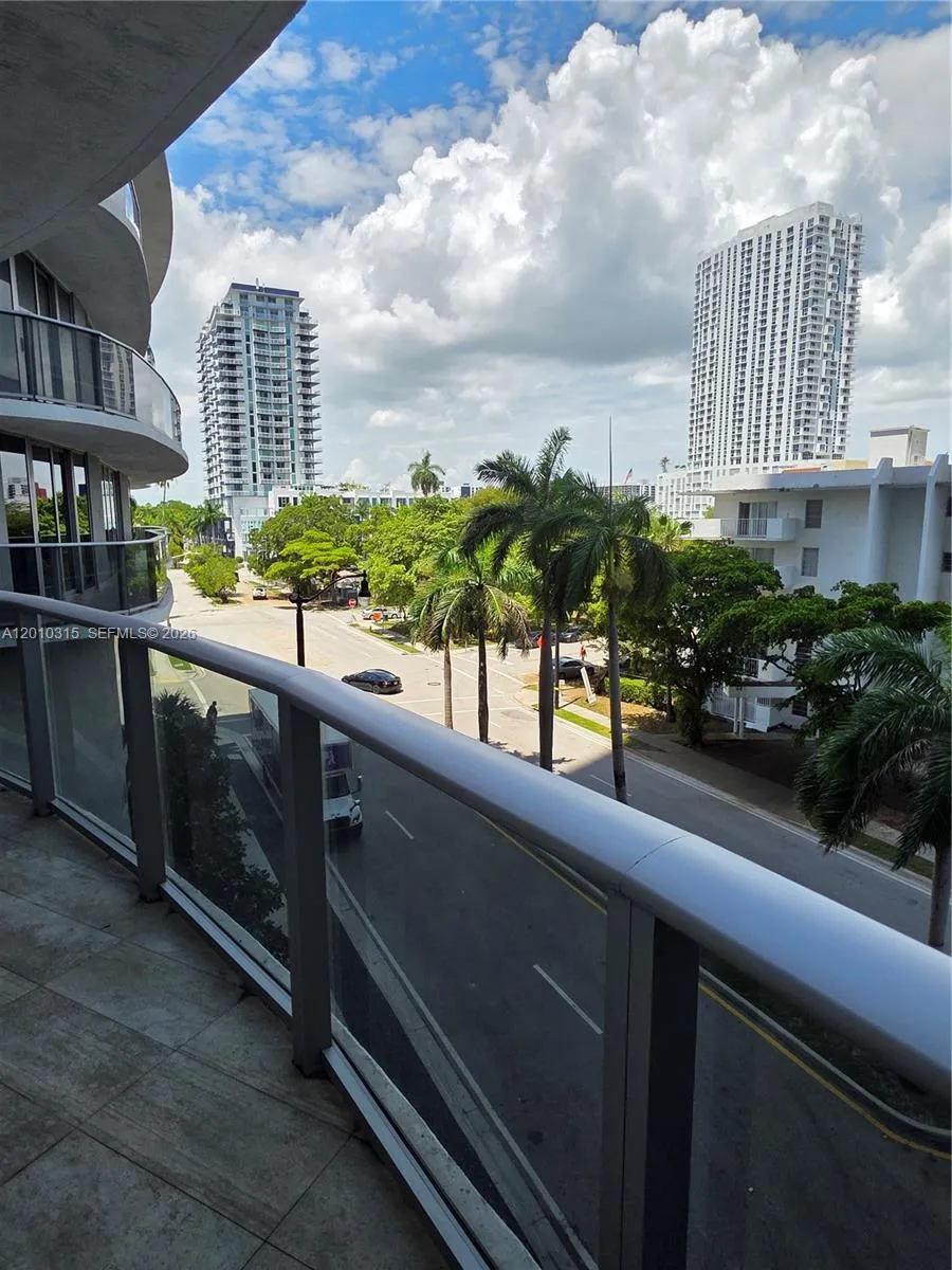 488 NE 18th St #301 Miami, FL 33132