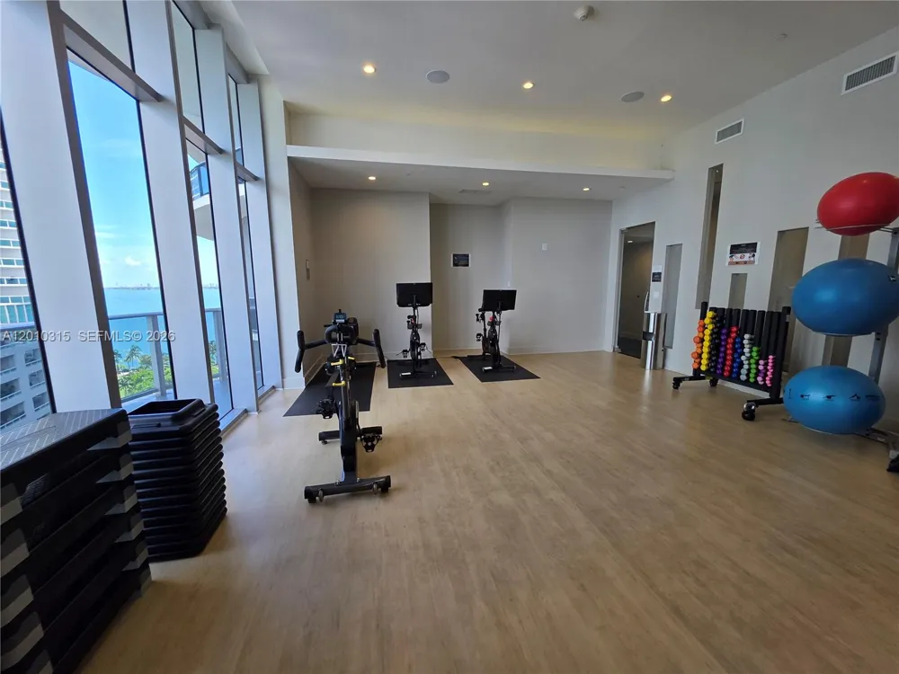 488 NE 18th St #301 Miami, FL 33132