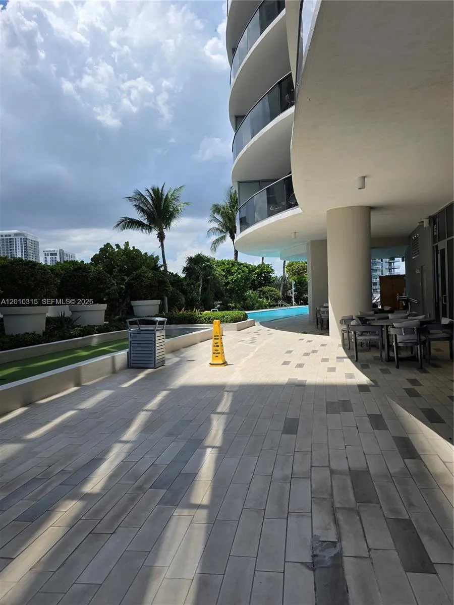 488 NE 18th St #301 Miami, FL 33132