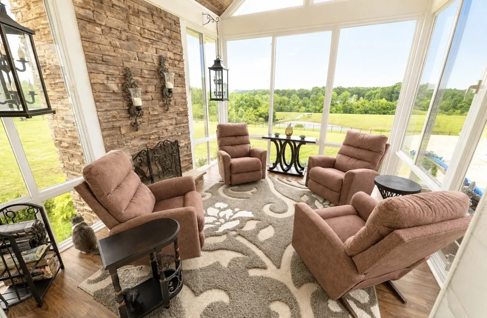 333 Moonlight Dr Vanleer, TN 37181
