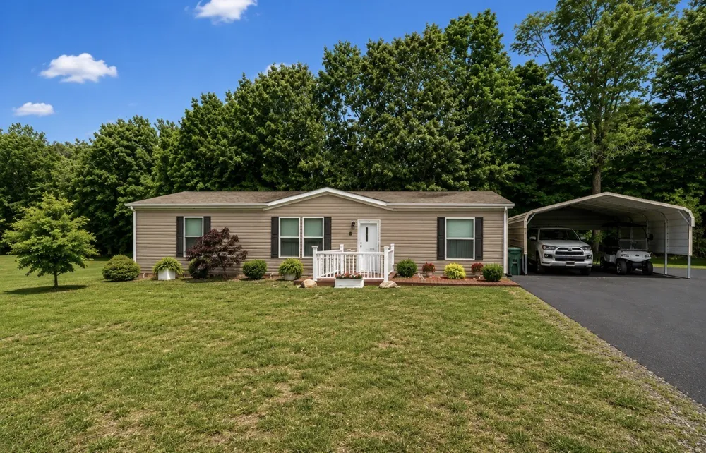 333 Moonlight Dr Vanleer, TN 37181