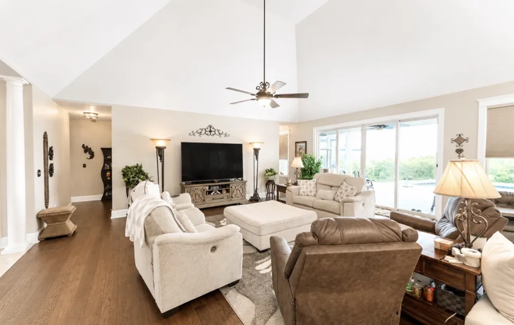 333 Moonlight Dr Vanleer, TN 37181
