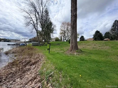 Sashabaw Road