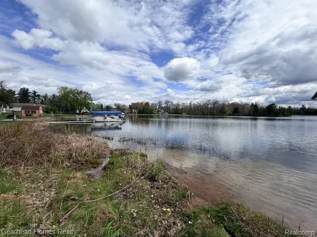 Sashabaw Road Independence Charter Township, MI 48348