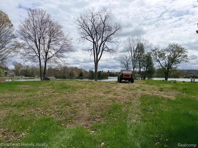 Sashabaw Road Independence Charter Township, MI 48348