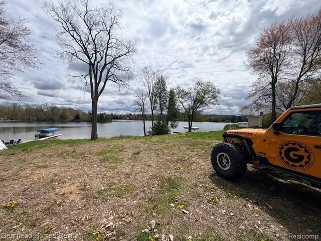 Sashabaw Road Independence Charter Township, MI 48348