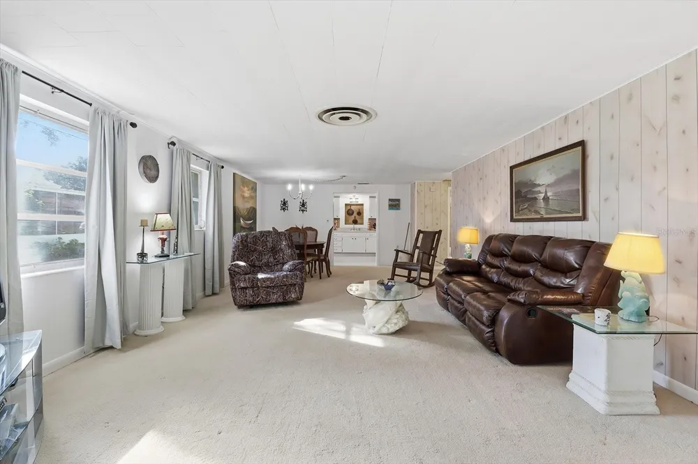 11641 E SALMON DRIVE Floral City, FL 34436
