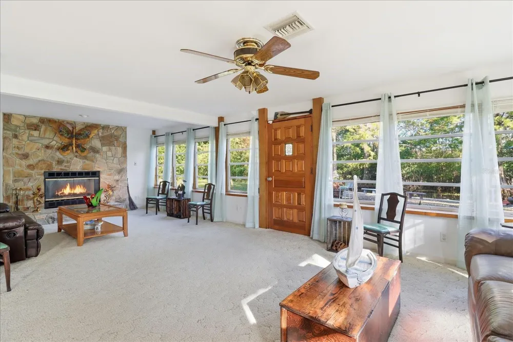 11641 E SALMON DRIVE Floral City, FL 34436