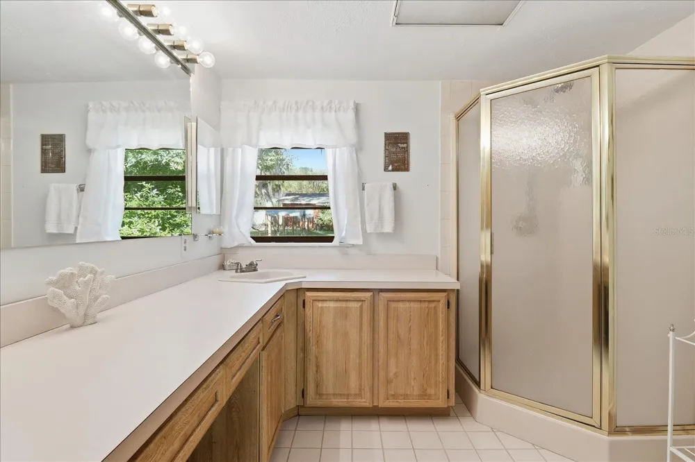 11641 E SALMON DRIVE Floral City, FL 34436