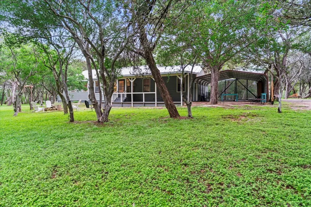 1401 Avenida Serena Marble Falls, TX 78654