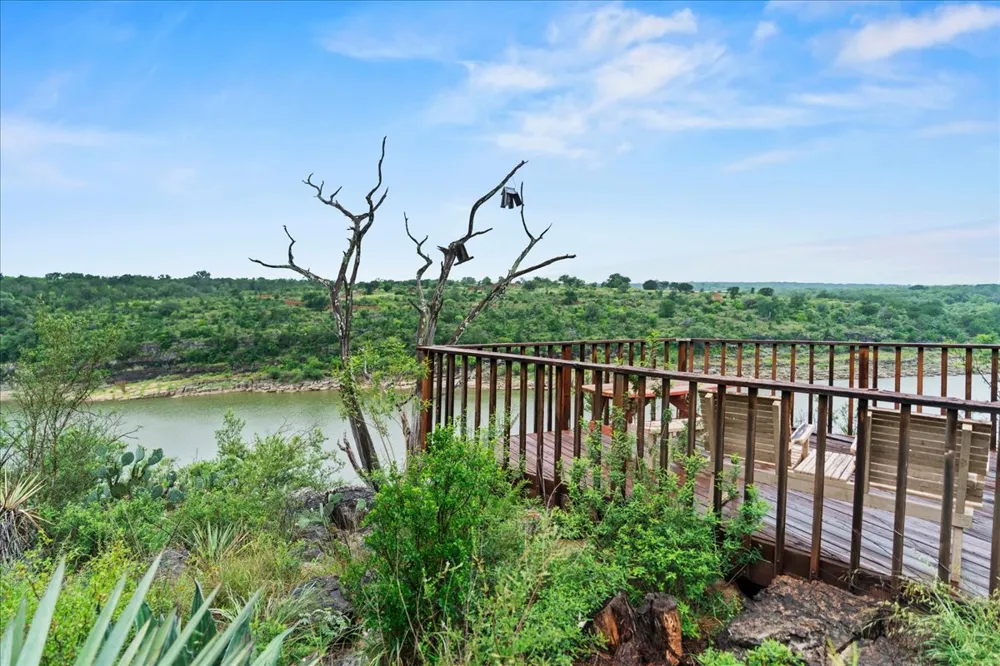 1401 Avenida Serena Marble Falls, TX 78654