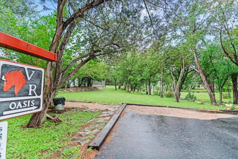 1401 Avenida Serena Marble Falls, TX 78654