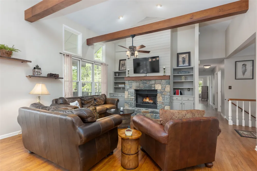 516 Cherokee Trace Lake Toxaway, NC 28747