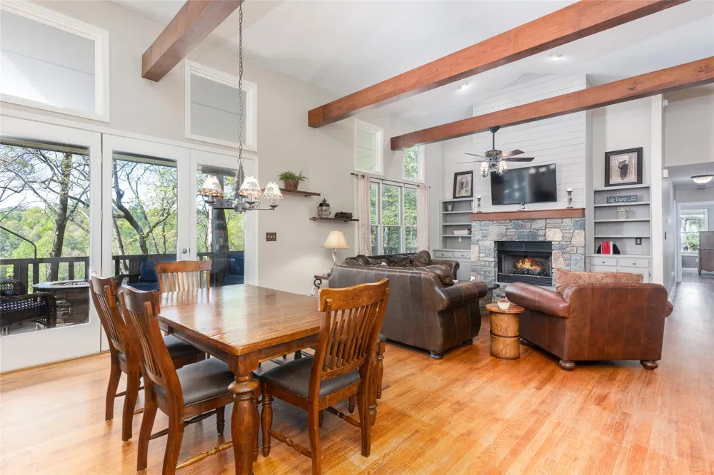 516 Cherokee Trace Lake Toxaway, NC 28747