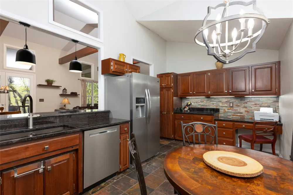 516 Cherokee Trace Lake Toxaway, NC 28747