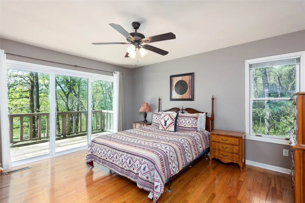 516 Cherokee Trace Lake Toxaway, NC 28747
