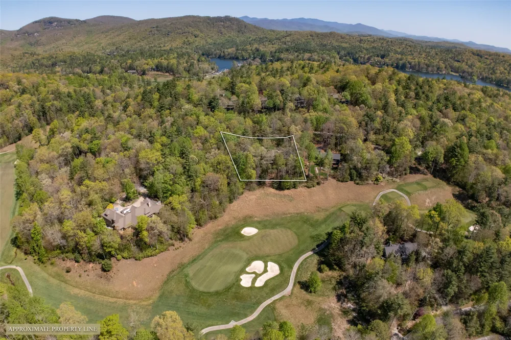 516 Cherokee Trace Lake Toxaway, NC 28747