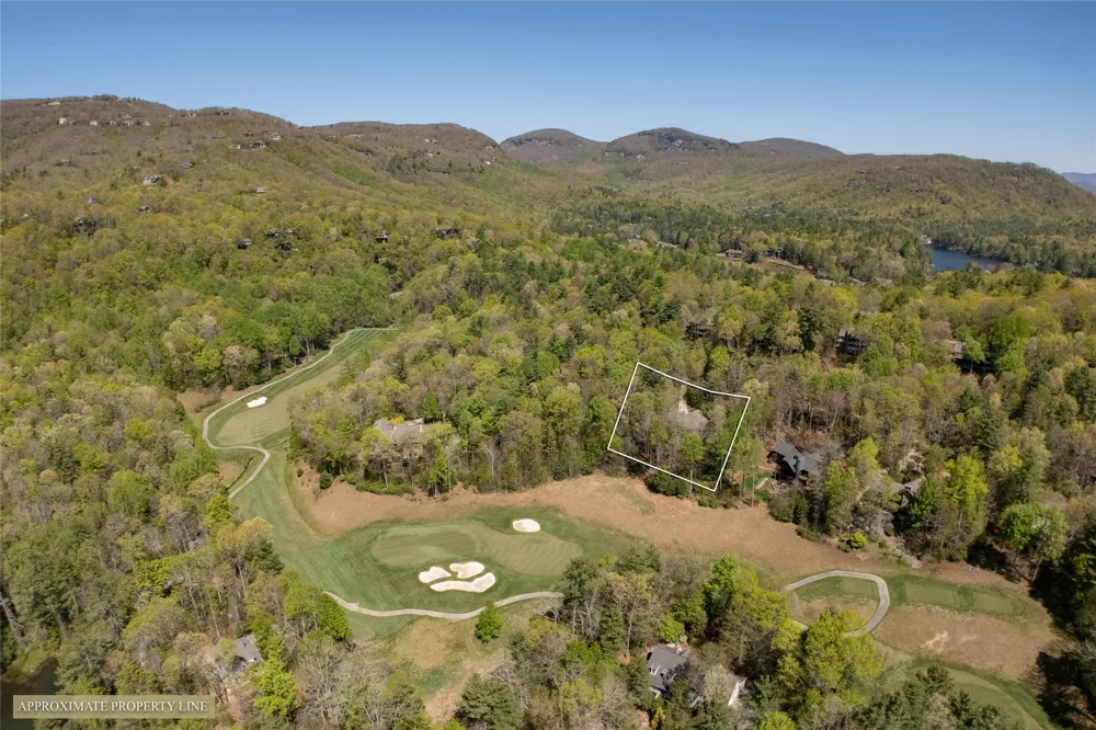 516 Cherokee Trace Lake Toxaway, NC 28747