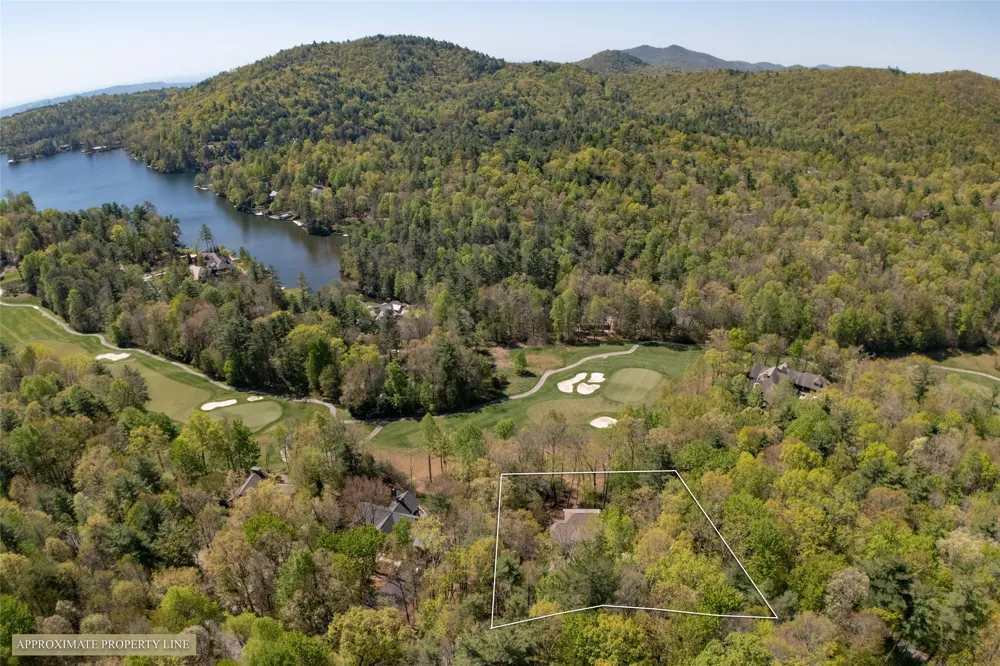 516 Cherokee Trace Lake Toxaway, NC 28747