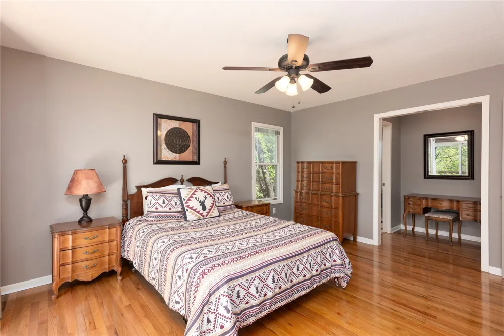 516 Cherokee Trace Lake Toxaway, NC 28747