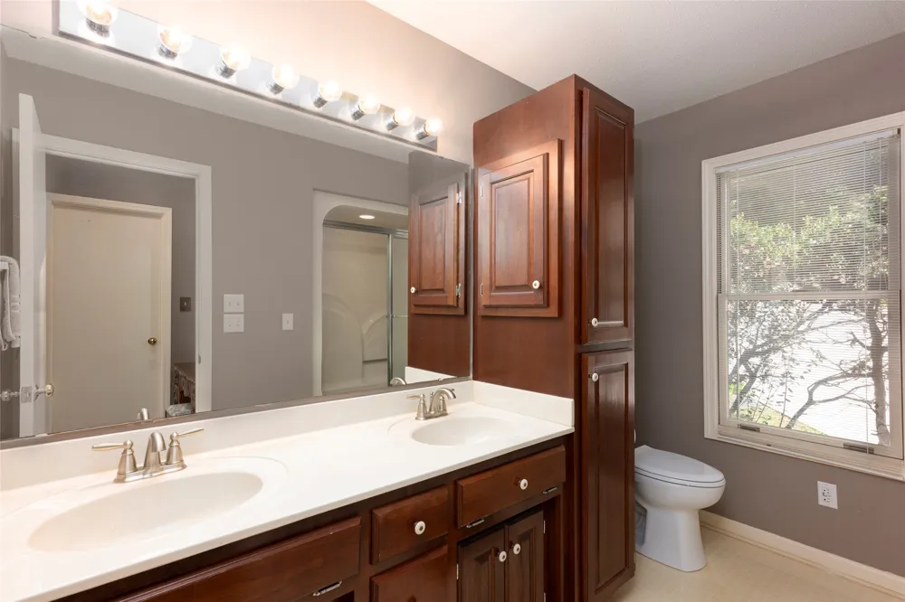 516 Cherokee Trace Lake Toxaway, NC 28747