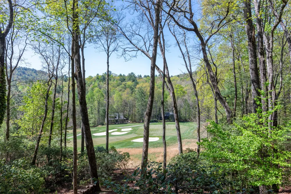 516 Cherokee Trace Lake Toxaway, NC 28747