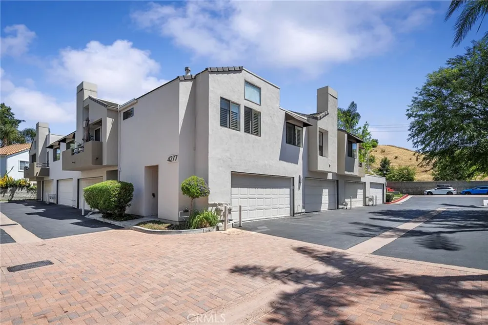 4277 Las Virgenes #1 Calabasas, CA 91302