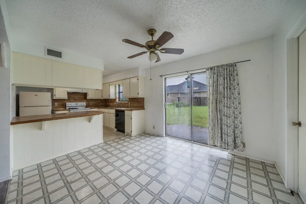 516 Venice Drive Italy, TX 76651