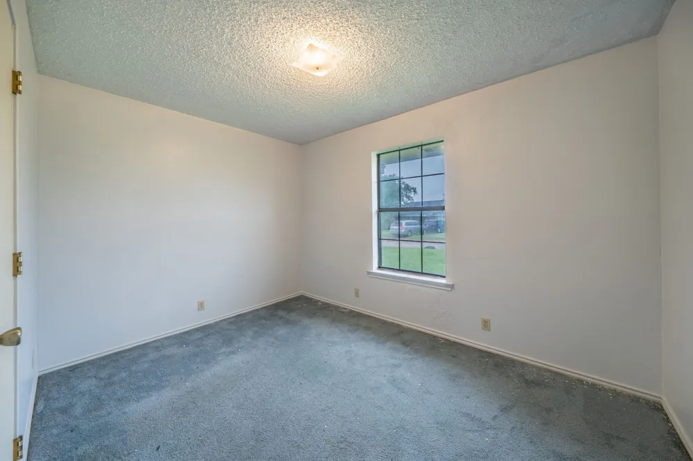 516 Venice Drive Italy, TX 76651