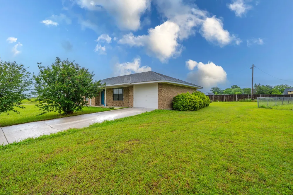 516 Venice Drive Italy, TX 76651