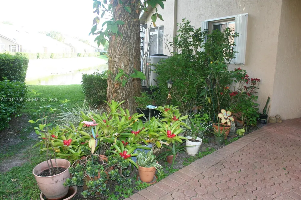 6200 NW 74th Ct Parkland, FL 33067