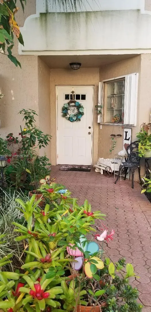 6200 NW 74th Ct Parkland, FL 33067