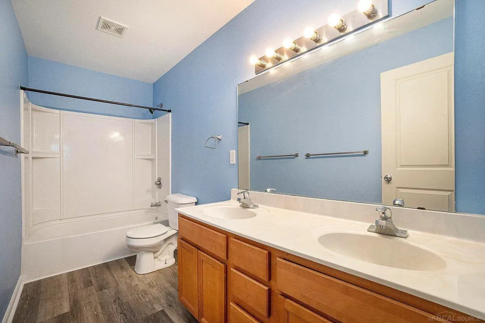 6231 Stable Glen Court Texas Charter Township, MI 49009