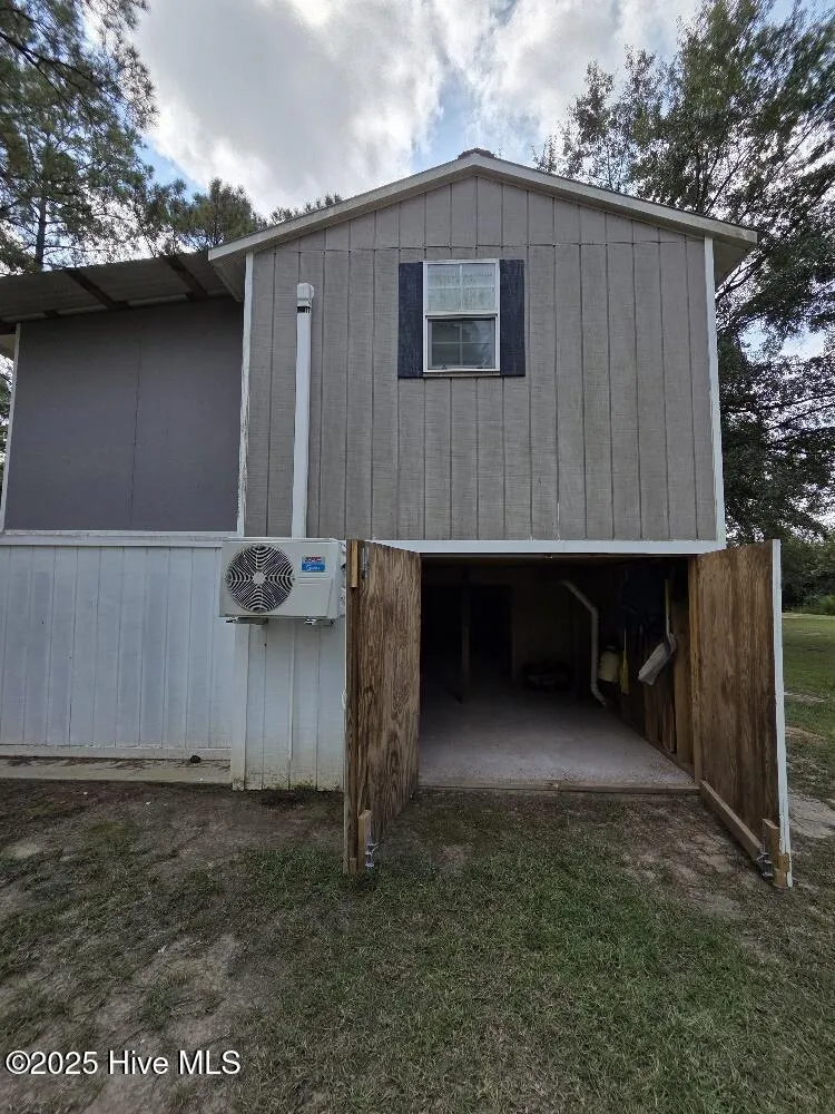 708 Albert Beatty Lane Harrells, NC 28444
