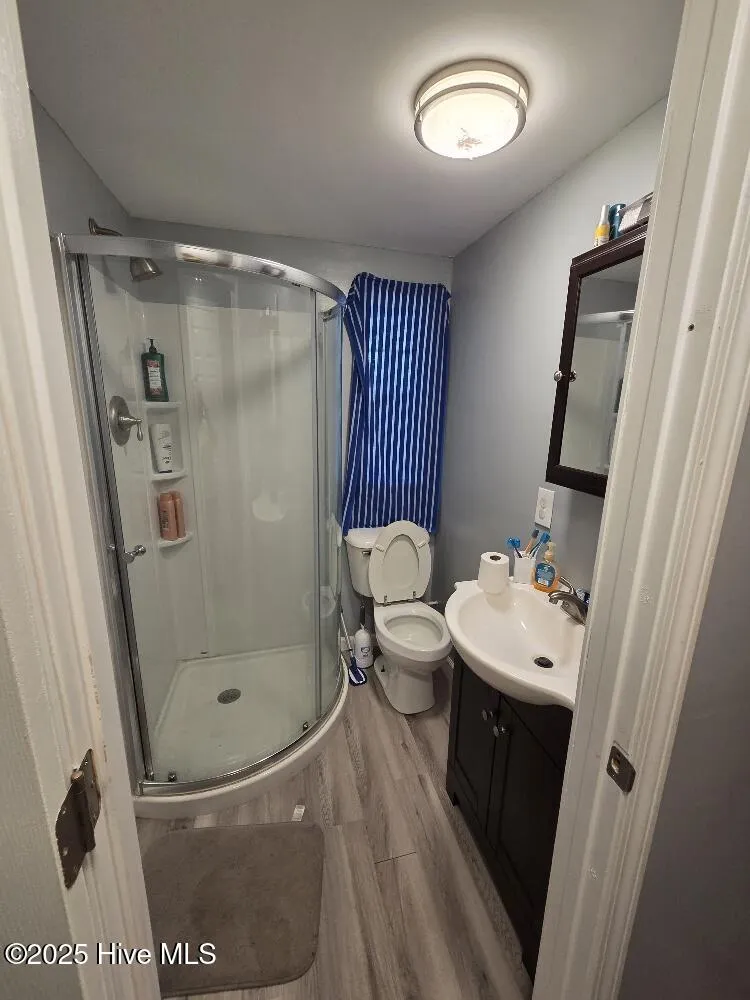 708 Albert Beatty Lane Harrells, NC 28444