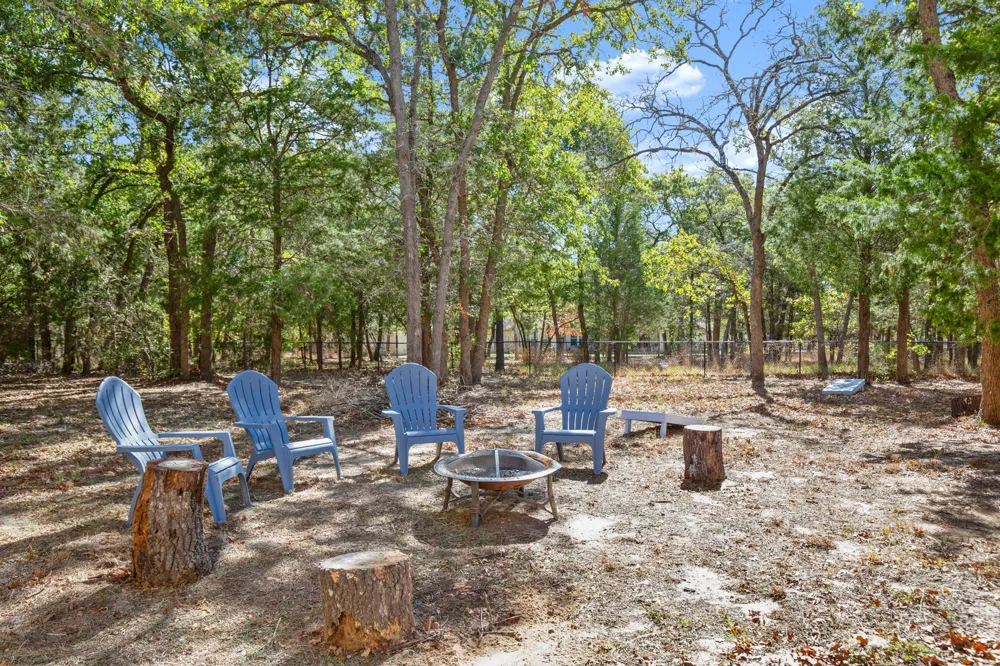 149 Spanish Oak Trail Elgin, TX 78621